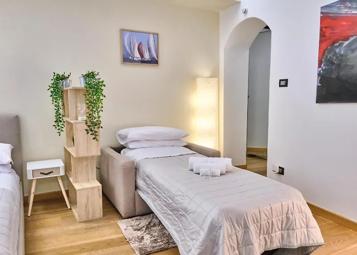 Centro-lecco Romantico Sul Лекко