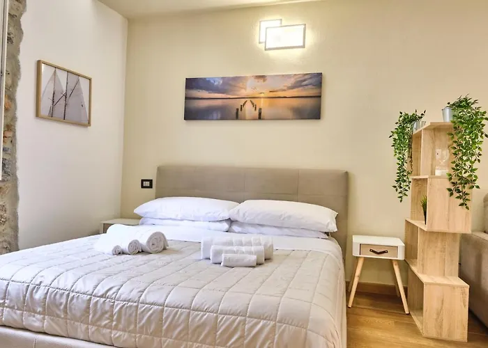 Апартаменты Centro-lecco Romantico Sul Лекко