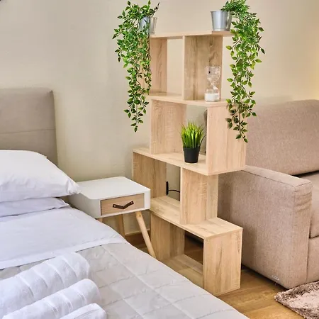 Centro-lecco Romantico Sul Appartement