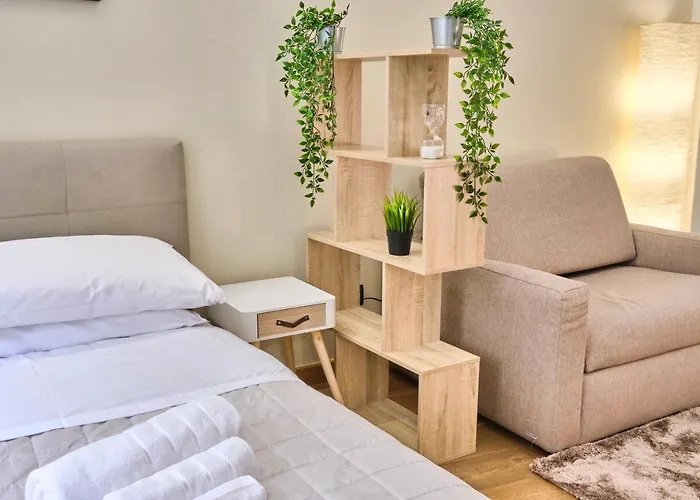 Centro-lecco Romantico Sul Daire