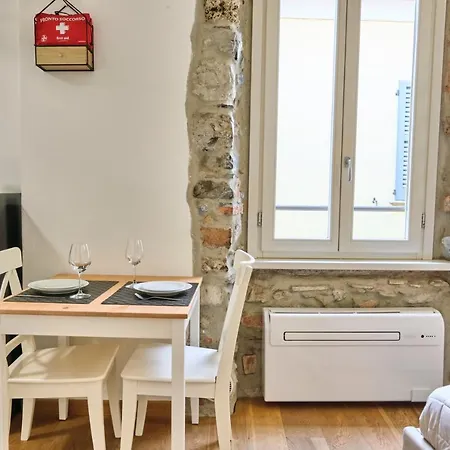 Appartamento [centro-lecco] Romantico Sul Lecco