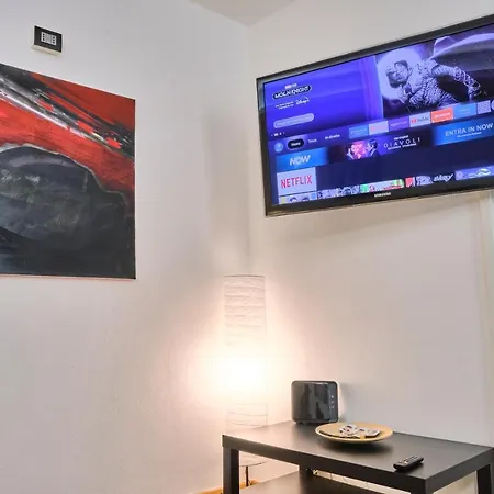 Centro-lecco Romantico Sul Apartman *